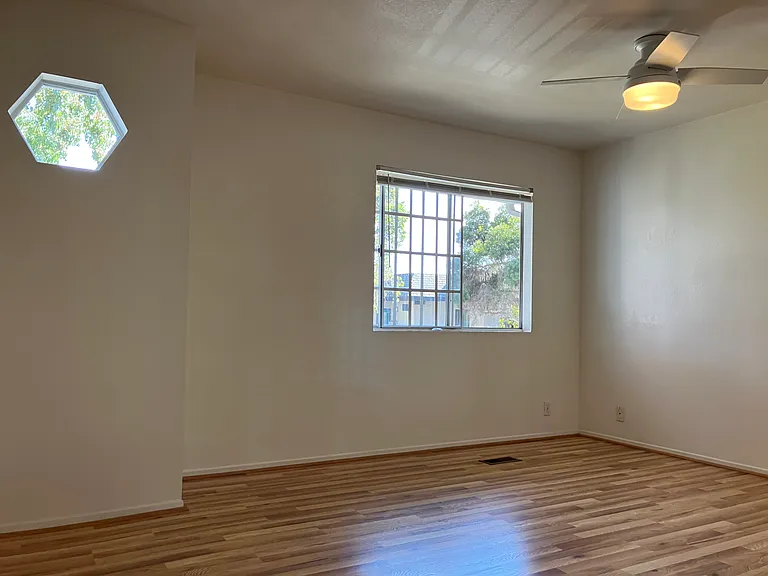 230 Entrance Rd #12 — Photo 12