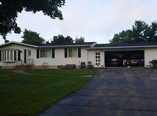 W7336 Koshkonong Mounds Rd, Fort Atkinson, WI 53538