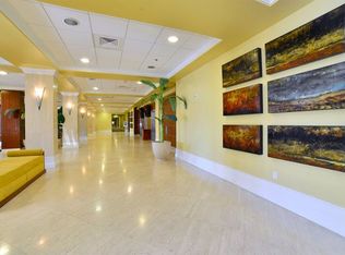 100 Kings Point Dr APT 804, Sunny Isles Beach, FL 33160