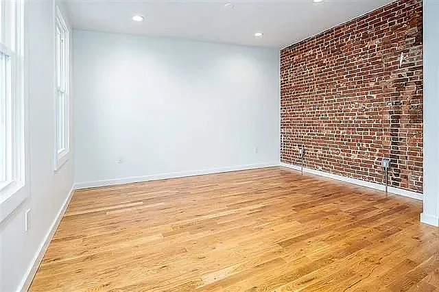 Studio, 400 sqft, $2,200 — Photo 3