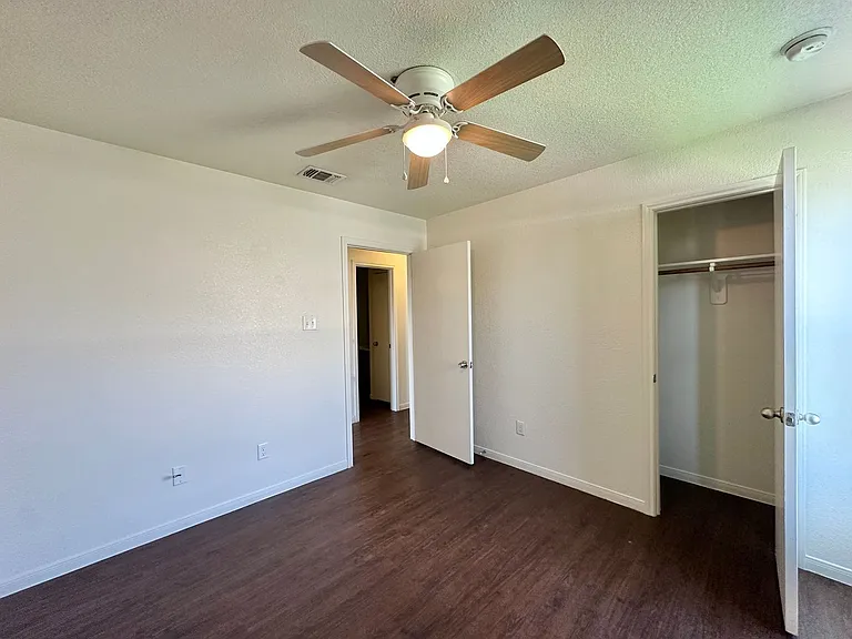 3811A John Chisholm Loop — Photo 17