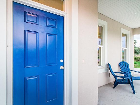 3rd image of 102 Carolyn Dr