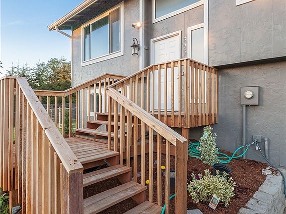 4th image of 308 179th St E