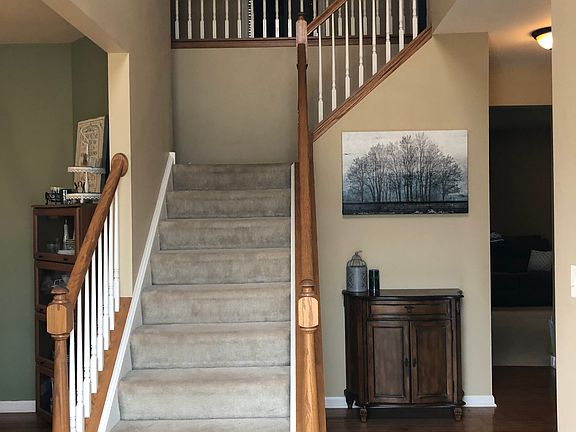 2nd image of 907 Blandford Ave