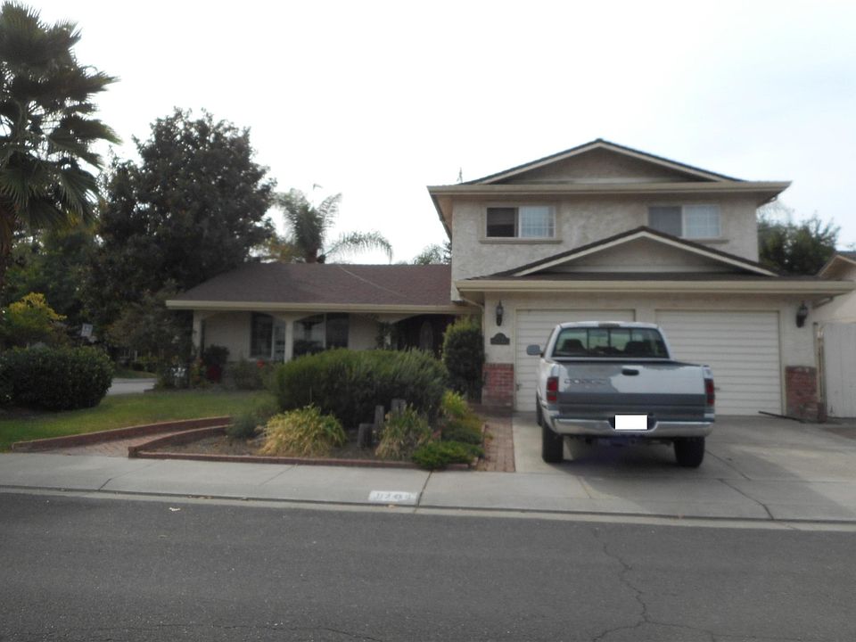 1st image of 1704 Navajo Dr