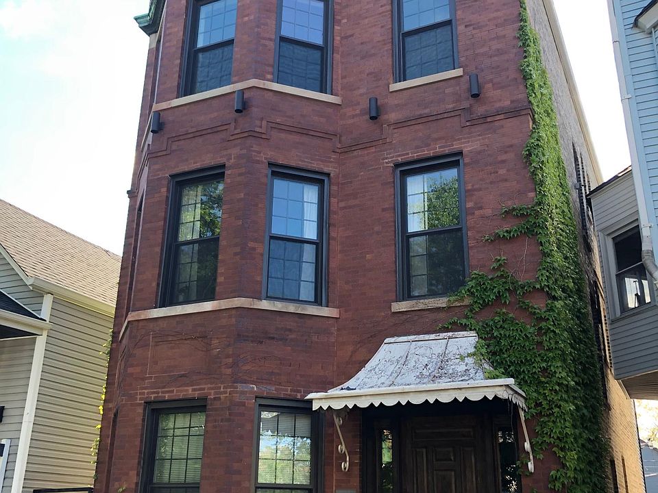 1st image of 2852 N Hamlin Ave #1