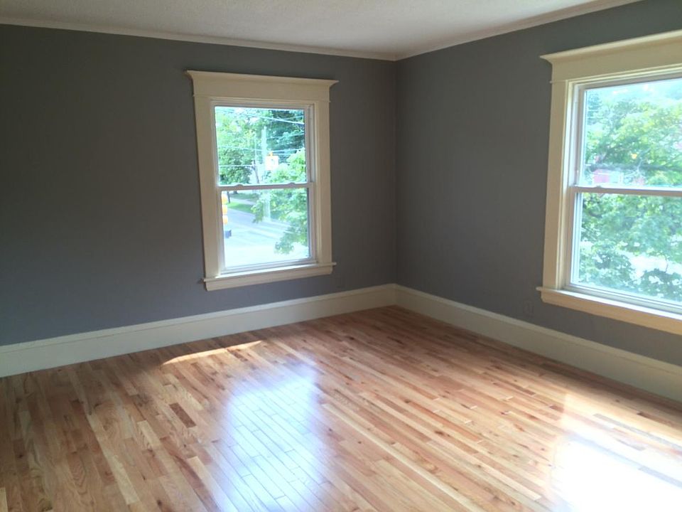 1st image of 54 Eastern Ave SE #2
