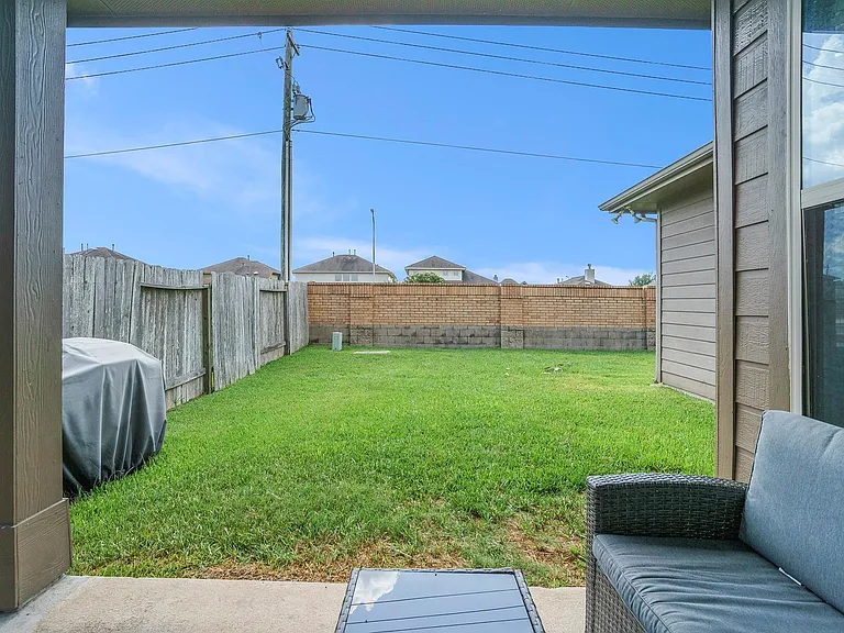 2449 Pamplona Ln — Photo 19