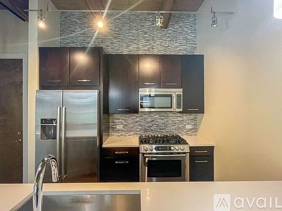 2nd image of 1800 W Grace St APT 204