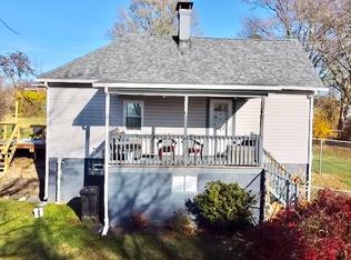 111 Falcon Ln, Belle Vernon, PA 15012