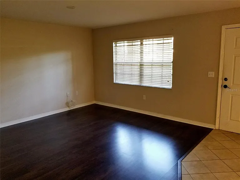 6100 Gulfport Blvd S #102 — Photo 8