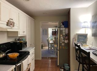 562 S Main St, Centerville, MA 02632