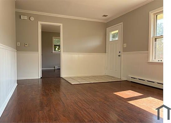 1st image of 1303 Idlewild Dr