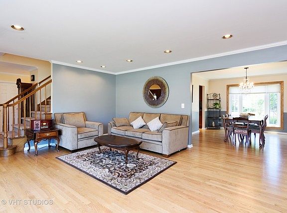 4th image of 4124 N Walnut Ave