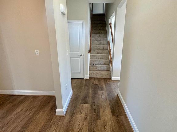 3rd image of 3124 Alfalfa Cir