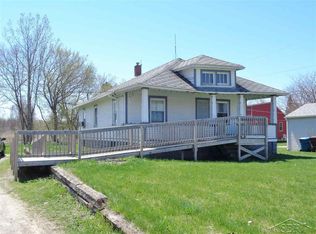 2252 E Pinconning Rd, Pinconning, MI 48650