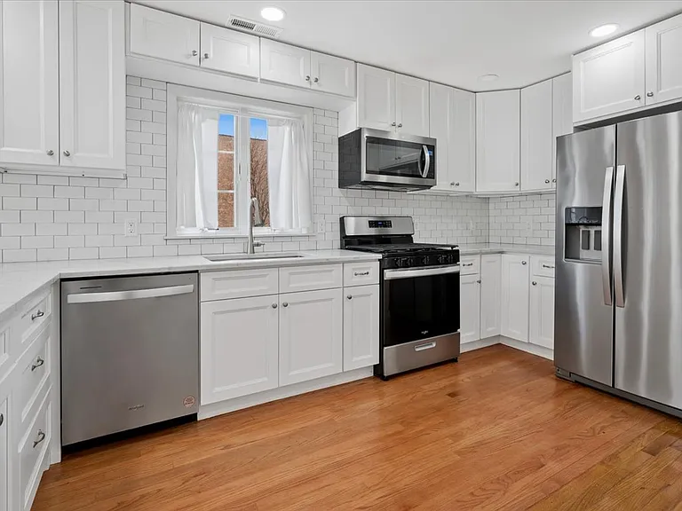 727 Warburton Ave #3 — Photo 8