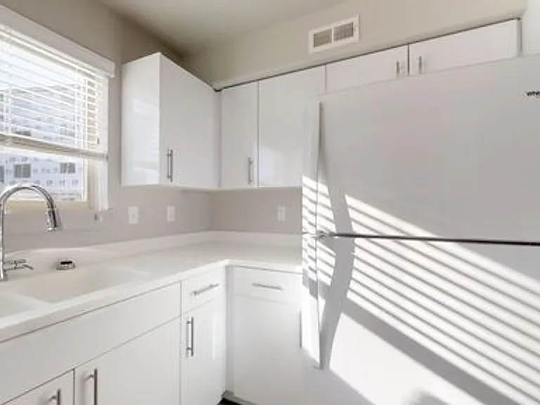 1700 S Sandhill Rd #D101 — Photo 1