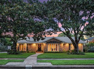 5218 Loch Lomond Dr, Houston, TX 77096