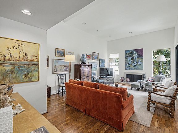 3rd image of 5314 Mercer St