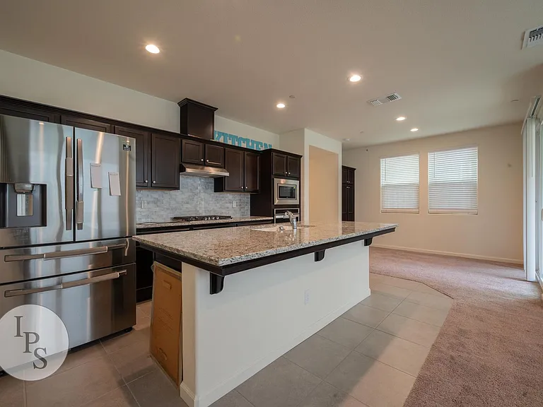 6052 E Bishop Ln — Photo 8