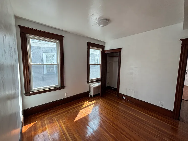 418 Essex St #2 — Photo 19
