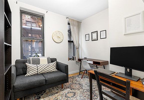 4th image of 148 W 17th St APT 2C