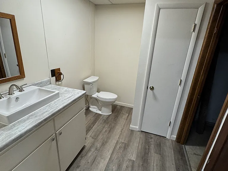 1655 E 400 N — Photo 12
