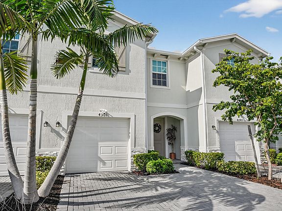 2nd image of 4301 Hammock Grove Drive