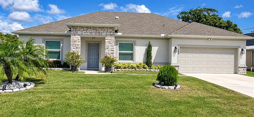 3 bed, 2040 sqft, $3,300 — Photo 1