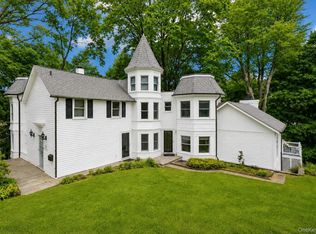 54 Hillside Avenue, Mount Kisco, NY 10549