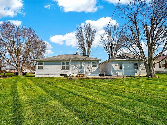 3rd image of 255 Lewis Rd