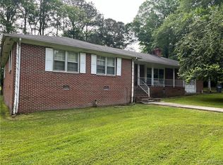127 Pine St, Wakefield, VA 23888