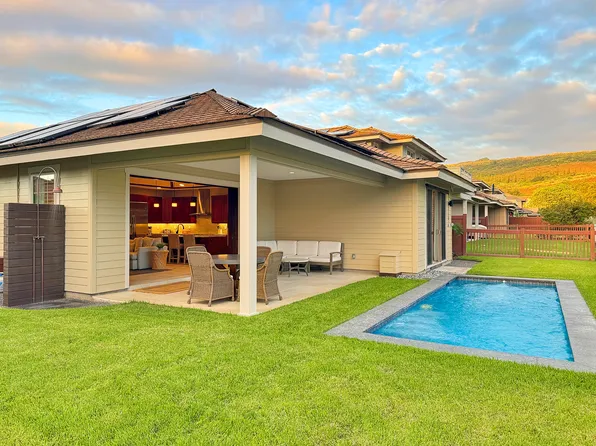 78-122 Holuakai St, Kailua Kona, HI 96740