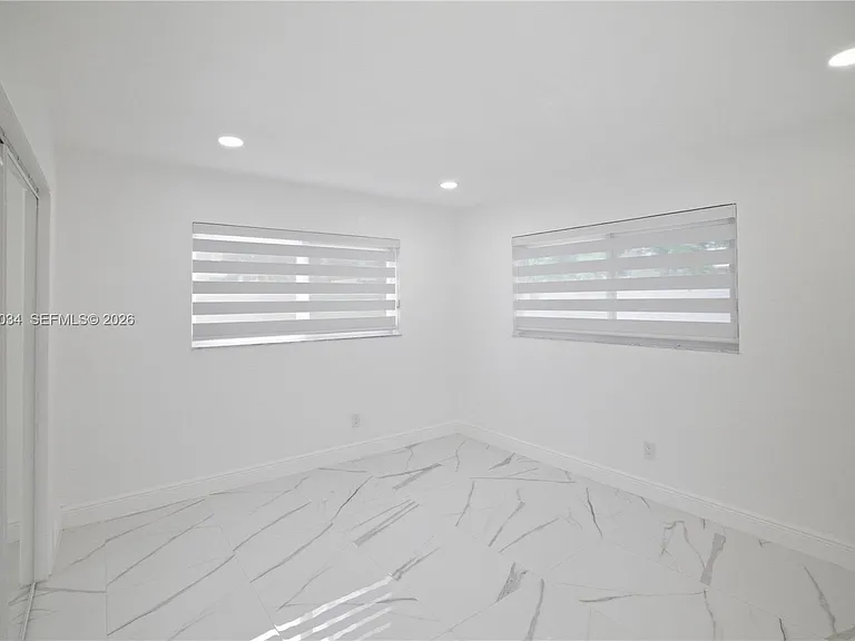 7051 SW 29th St — Photo 17
