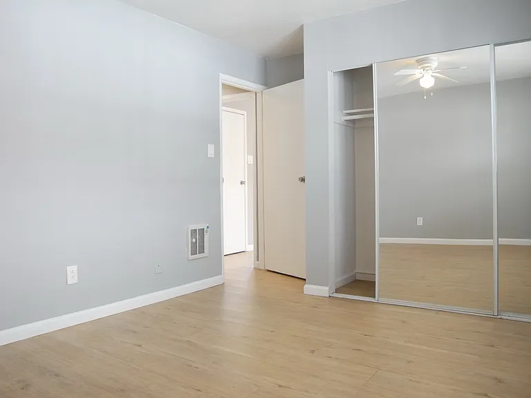 1109 Parker St #4 — Photo 18