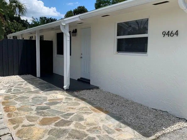 9464 Sun Ct Unit S, West Palm Beach, FL 33403