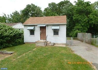 1st image of 5 Sutton Ln