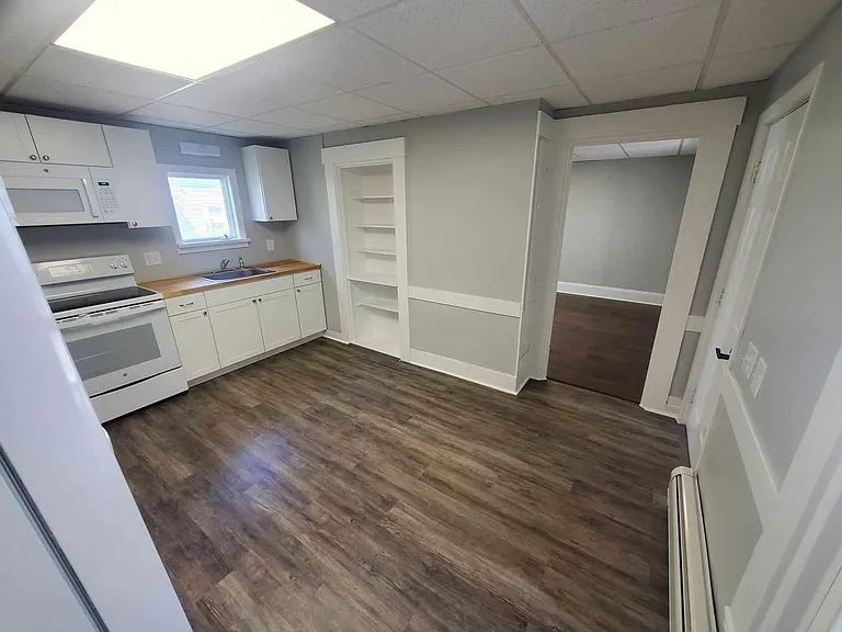 252 Essex St #3 — Photo 2