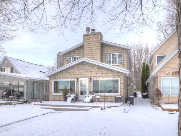 3407 Sandy Beach St, Wayland, MI 49348