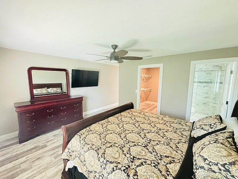 3320 Country Club Blvd #1 — Photo 17