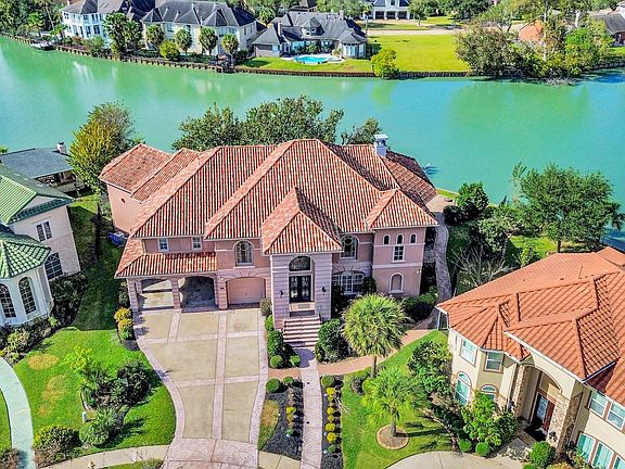 4th image of 155 Palm Blvd