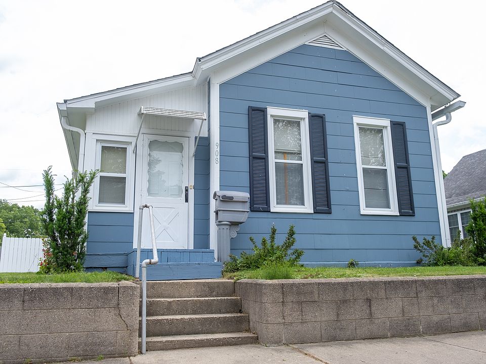 1st image of 908 S 9th St