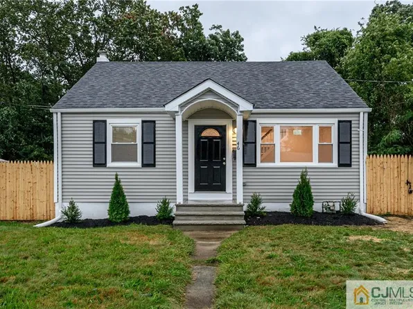 46 Vaughn Ave, Spotswood, NJ 08884