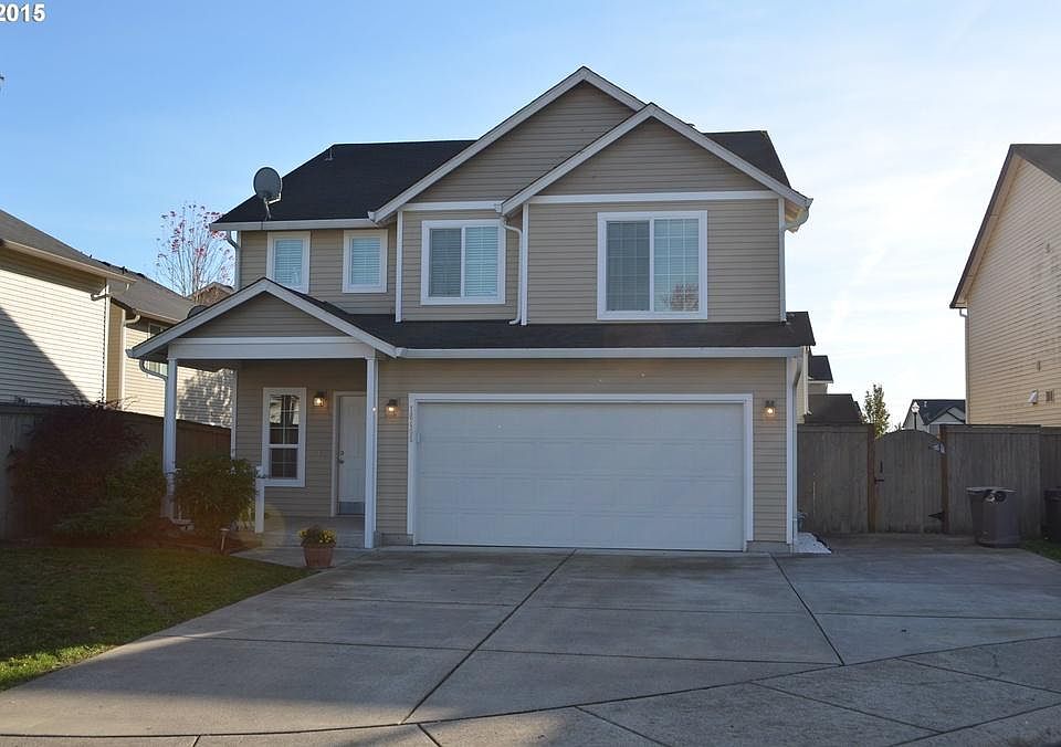 1st image of 16405 NE 70th Cir