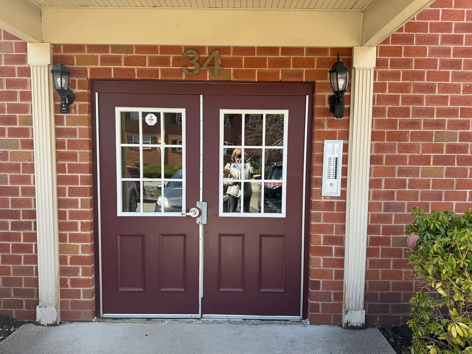 2 bed, 1025 sqft, $2,200 — Photo 4