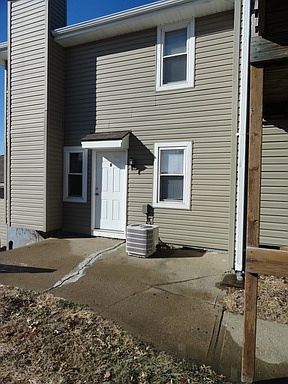 1st image of 11007 NW Lema Dr APT B