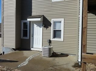 11007 NW Lema Dr APT B, Parkville, MO 64152