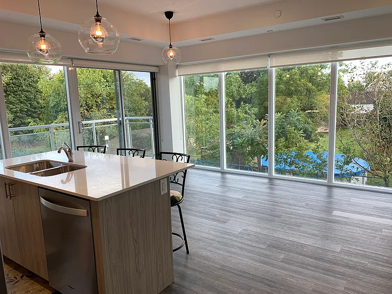 16 Markle Cres #309 — Photo 2