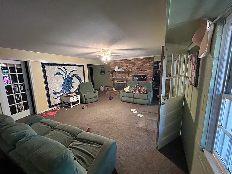 230 Summer Tree Ct #B — Photo 4